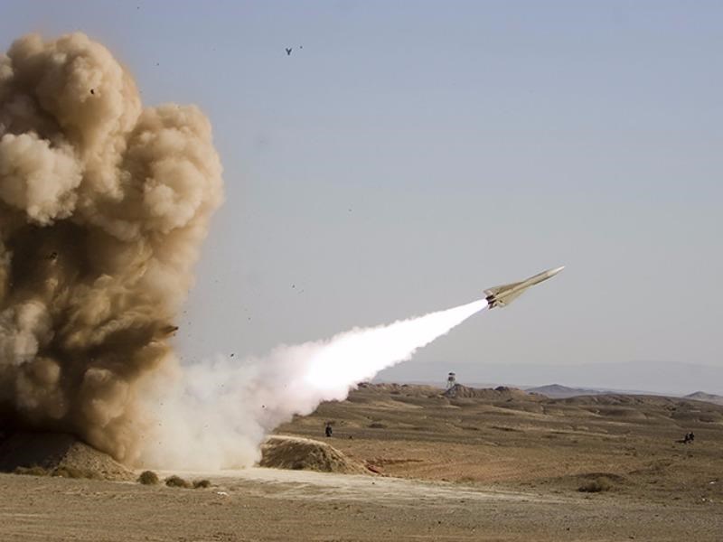 Iran quyết phát triển tên lửa thách thức Mỹ - ảnh 1