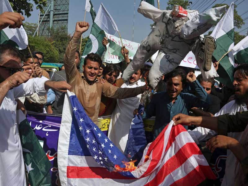 Mỹ cắt viện trợ Pakistan, tăng áp lực về Taliban - ảnh 1