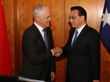 Ông Trump lơ Úc, Trung Quốc 'ngư ông đắc lợi'