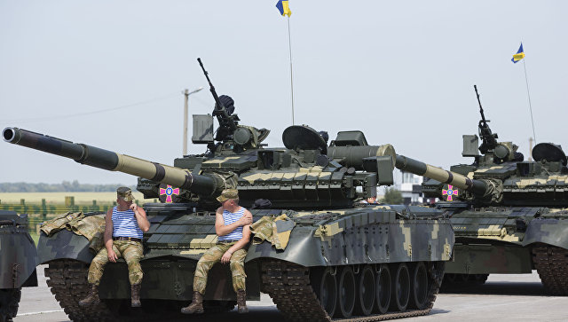 Tại sao Ukraine không cần hòa bình tại Donbass?