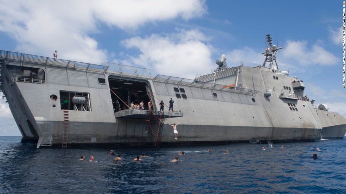 Cận cảnh hoạt động của Hải quân Mỹ tại Biển Đông 