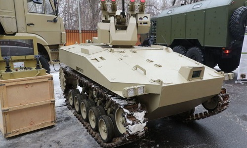Tập đoàn chế tạo súng AK phát triển robot trinh sát tấn công 20 tấn