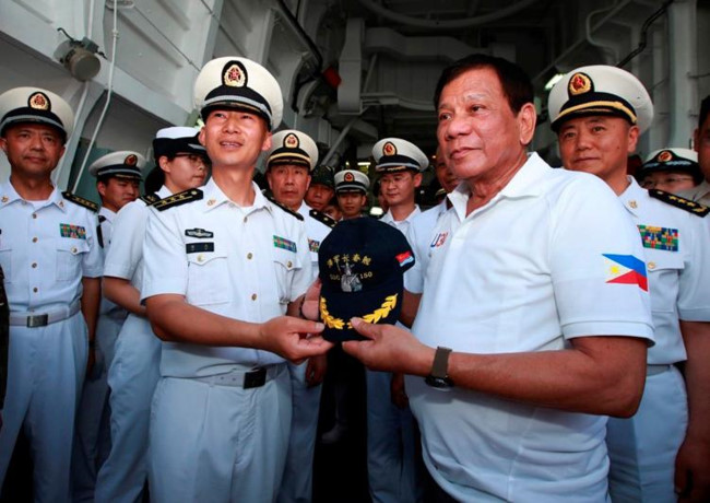 Đằng sau việc Philippines chưa mời Trung Quốc giúp tấn công cướp biển