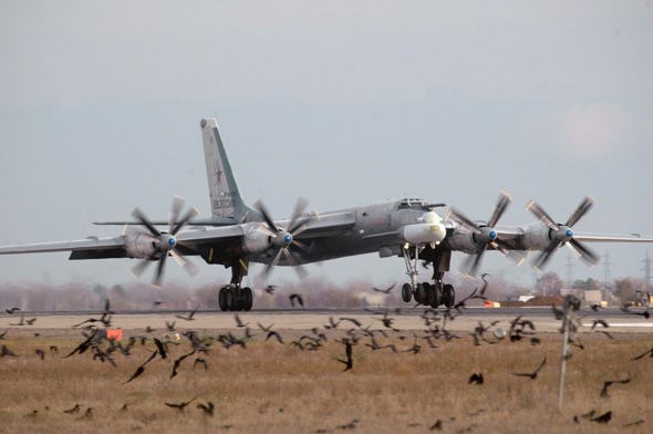 Máy bay ném bom Tu-95 của Nga. Ảnh: DAILY EXPRESS