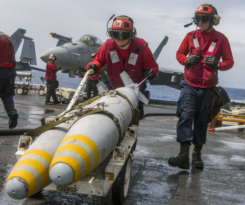 Dàn vũ khí Mỹ có thể đối phó Trung Quốc ở Biển Đông - 7